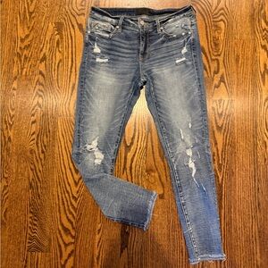 Distressed Buckle Black Fit No. 53 ankle skinny jean.